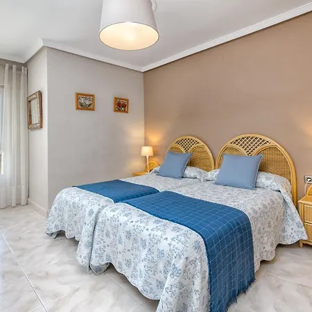 Spectacular Views Penthouse In 1st Line Apartment *